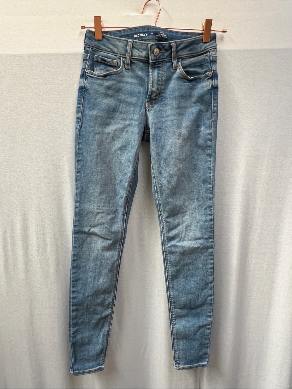 Old Navy Women's Light Wash Skinny Jeans - Blue